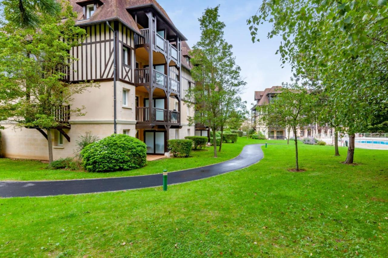 Nice 2-Br In A Residence With Pool - Deauville - Welkeys Extérieur photo